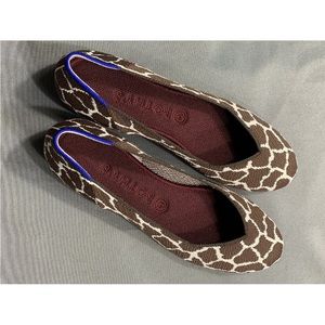 Rothy’s The Flat in Chestnut Giraffe NIB - size 9.5